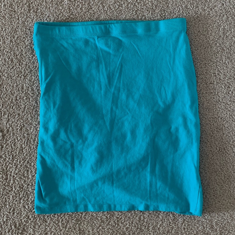 Ruched Skirt LIKE NEW - Picture 3 of 4